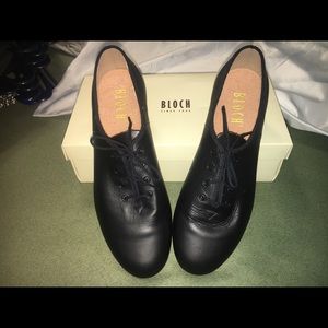 Women’s Tap Shoes